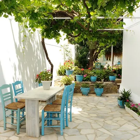 Guest house Nikoleta Tinos