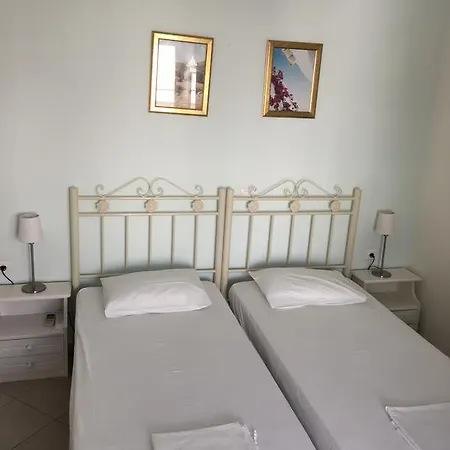 Nikoleta 3*