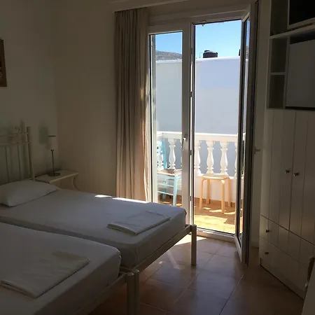 Guest house Nikoleta Tinos