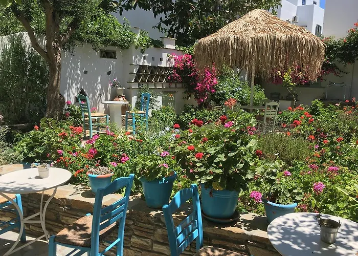 בית הארחה Nikoleta Tínos