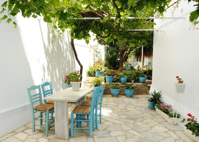 בית הארחה Nikoleta Tínos